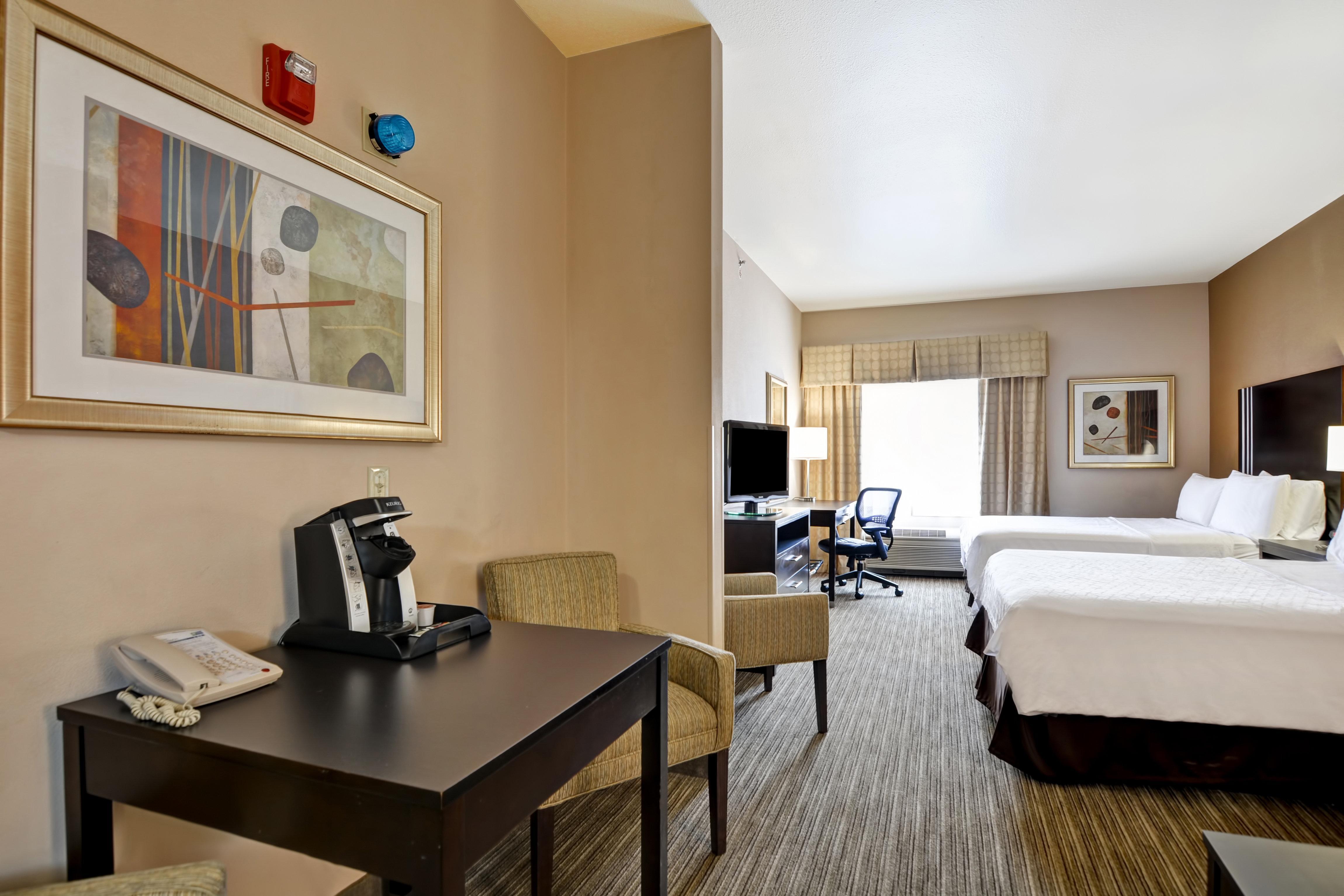 Holiday Inn Express Hotel & Suites Milwaukee-New Berlin By Ihg Exterior foto