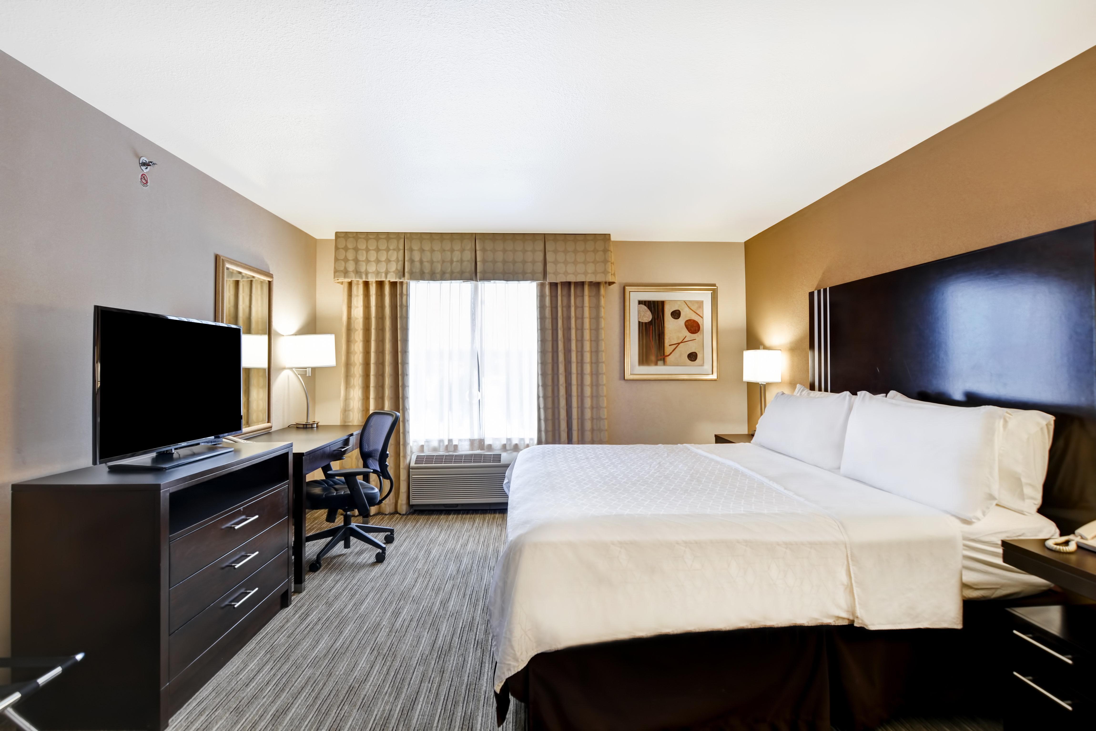 Holiday Inn Express Hotel & Suites Milwaukee-New Berlin By Ihg Exterior foto