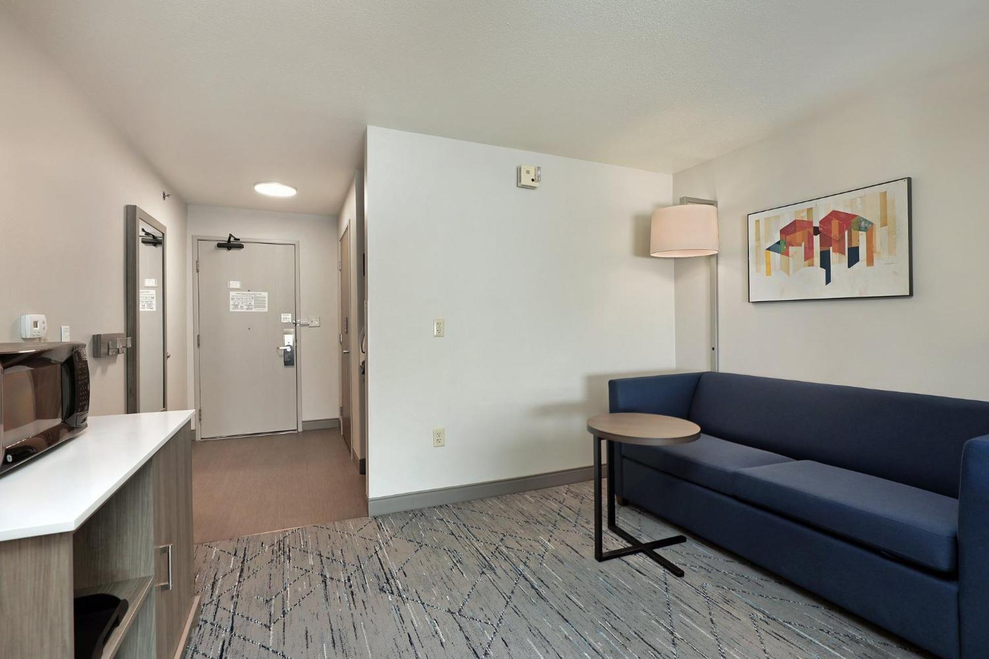Holiday Inn Express Hotel & Suites Milwaukee-New Berlin By Ihg Exterior foto