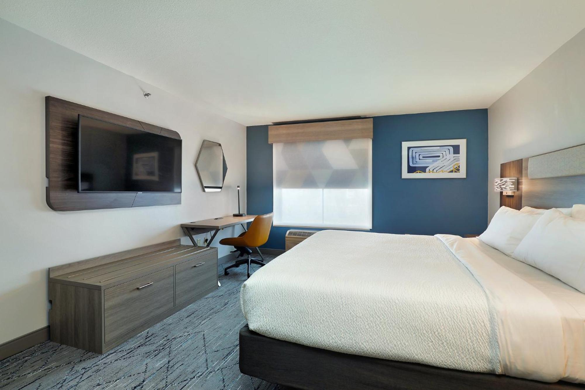Holiday Inn Express Hotel & Suites Milwaukee-New Berlin By Ihg Exterior foto