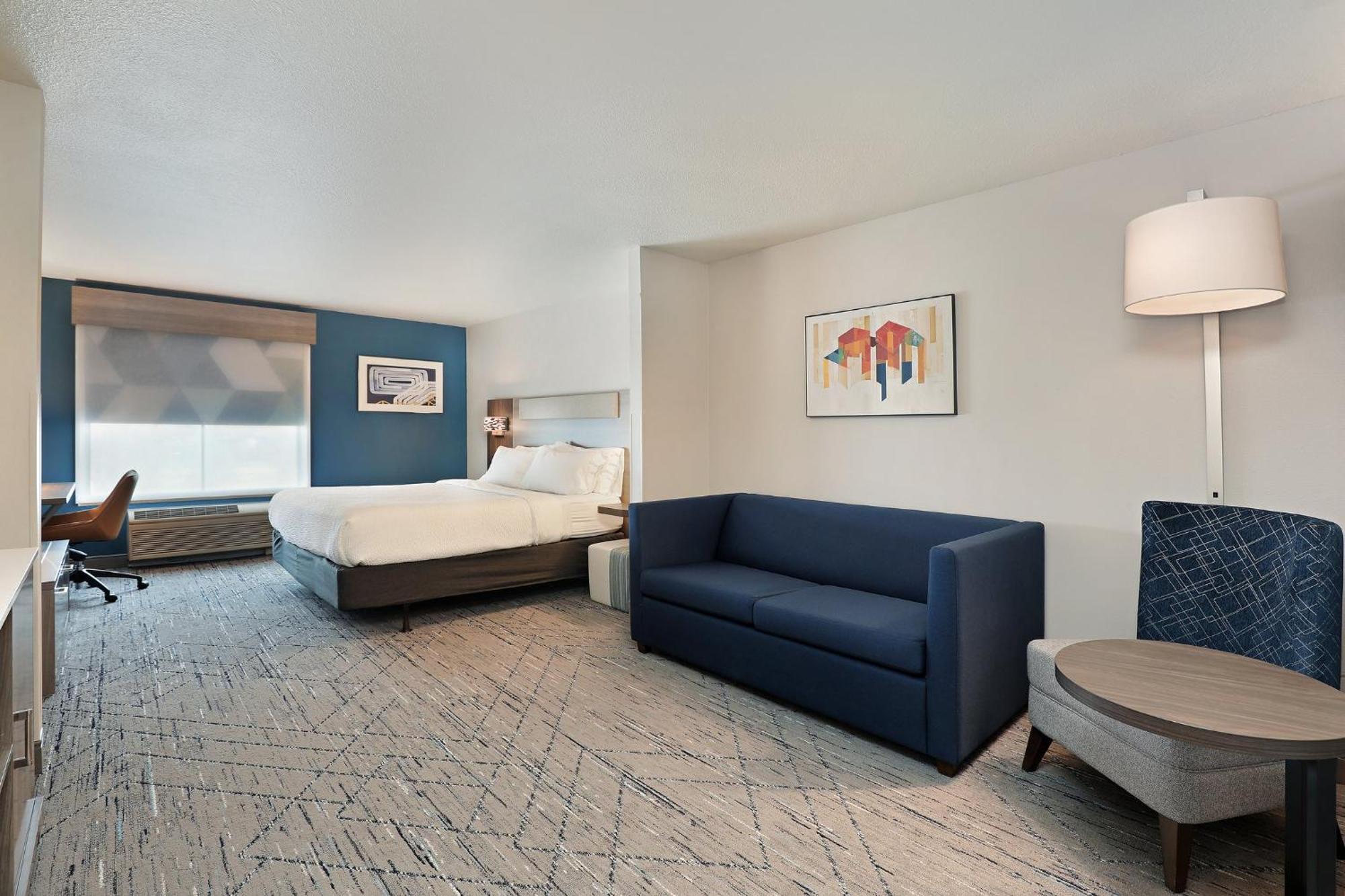 Holiday Inn Express Hotel & Suites Milwaukee-New Berlin By Ihg Exterior foto